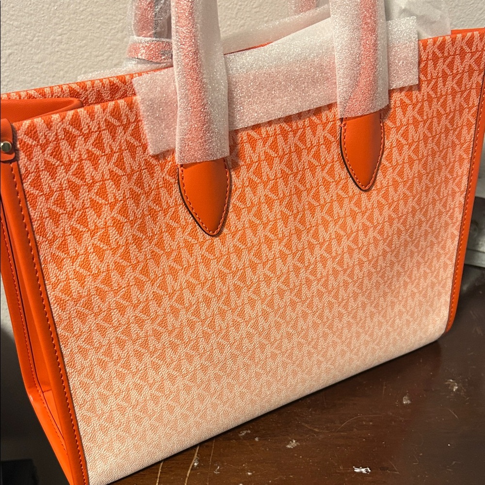 Michael Kors Ombré Orange Tote - Picture 2 of 7